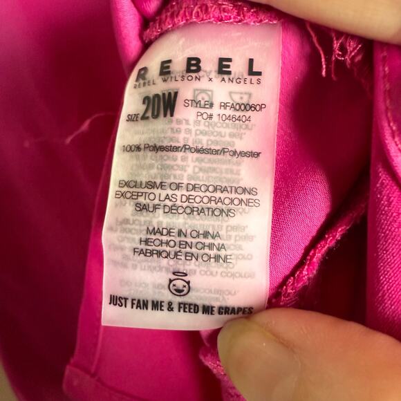 REBEL Wilson Womens Top Sz‎ 20W Asymmetrical Festive Fuchsia NEW Short Sleeve - Picture 7 of 7